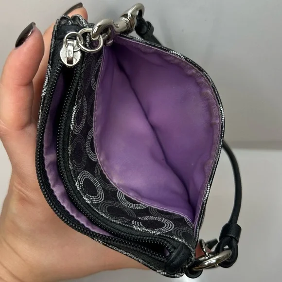 Coach Coated Canvas Wristlet – Dotted Signature – Excellent Condition - Picture 8 of 8